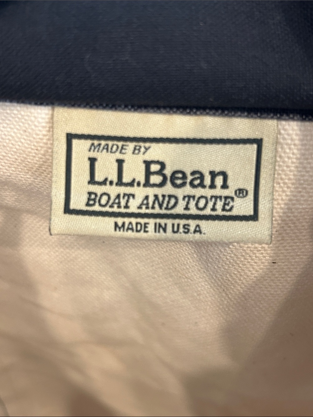 LL Bean Large Zip Top Boat Tote with black trim - Picture 7 of 10